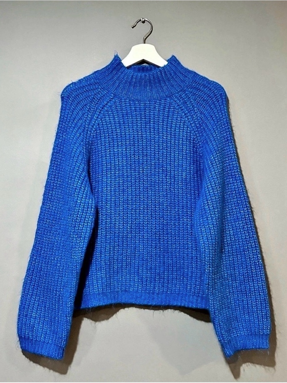 Anthropologie PIECES Electric Blue Chunky Knit Mock Neck Sweater Size M - Picture 2 of 10